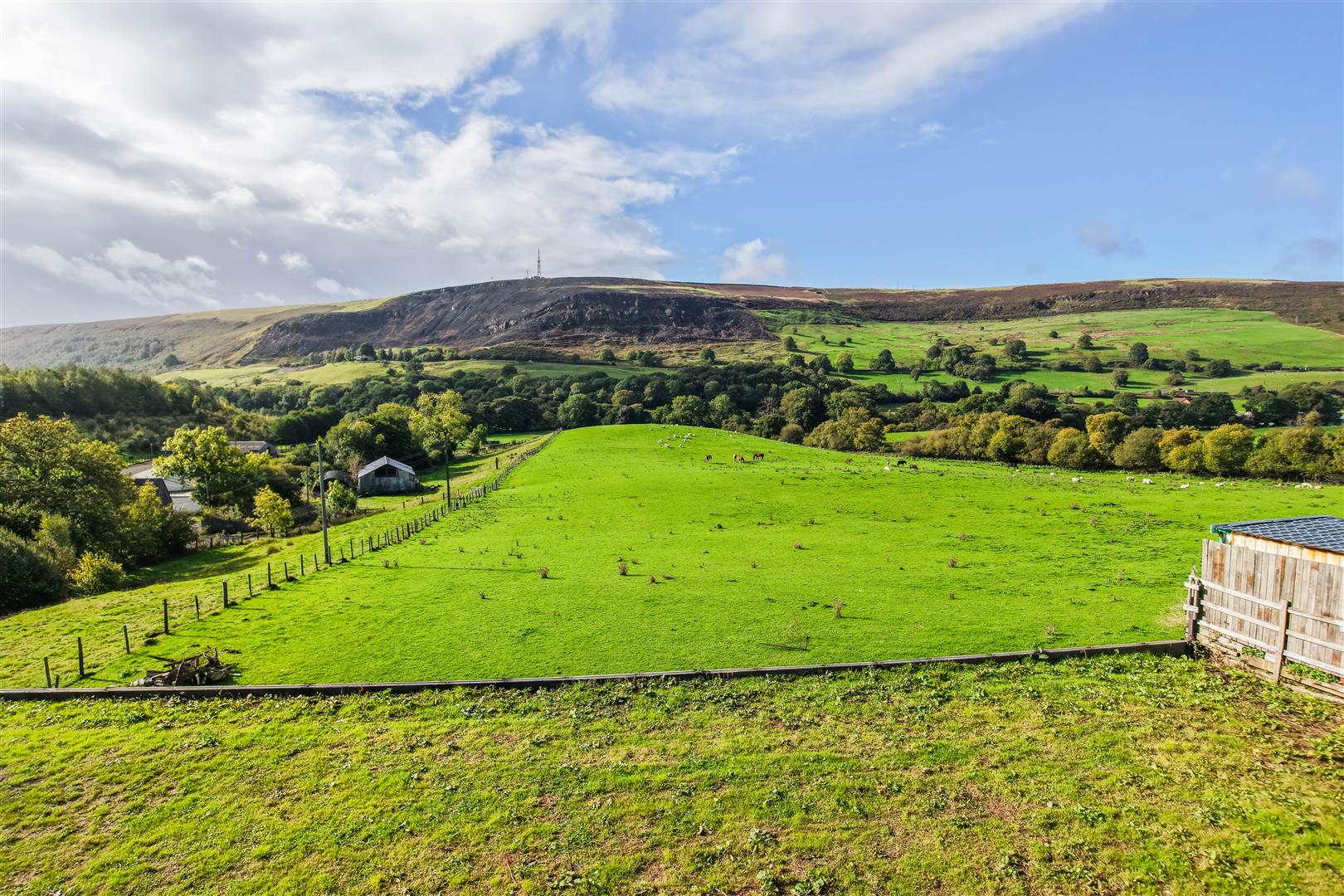 Farm View, Tysswg Lane, Tredegar NP22 5BJ